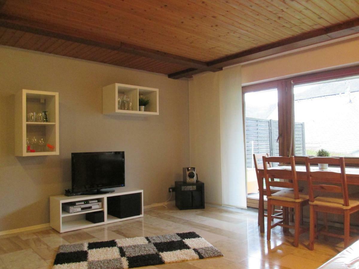 Ferienwohnung Edi Fischer Oberfell Luaran gambar