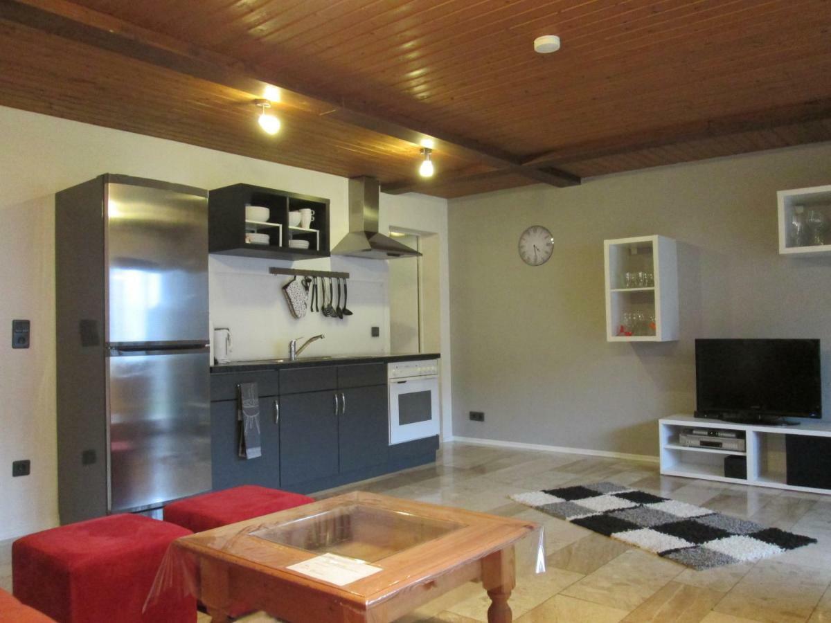 Ferienwohnung Edi Fischer Oberfell Luaran gambar