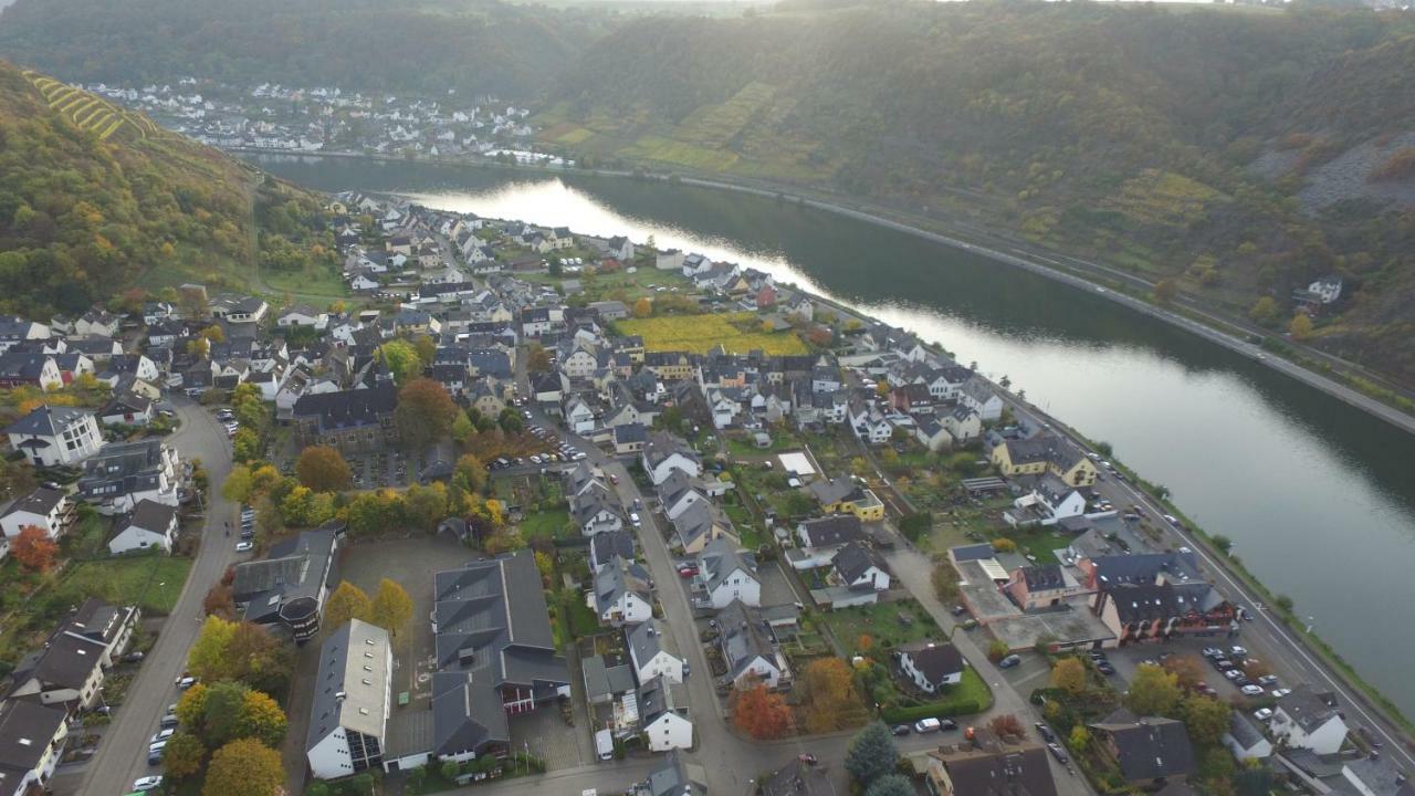 Ferienwohnung Edi Fischer Oberfell Luaran gambar