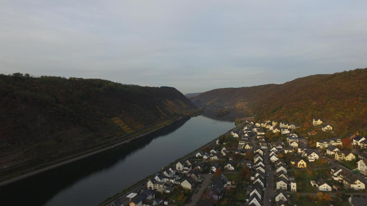 Ferienwohnung Edi Fischer Oberfell Luaran gambar